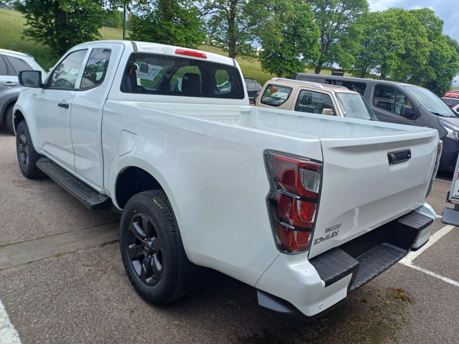 ISUZU D-MAX - 1.9 4D4 SPACE CAB N60 NSPORT MT VENTI-EDITION