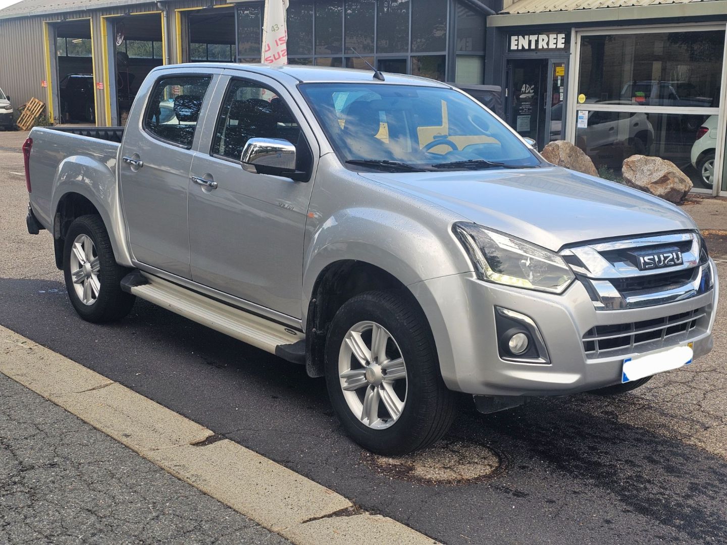 ISUZU D-MAX - II (3) DOUBLE CABINE SOLAR 4X4 1.9TDI 163CH BV6 (2018)