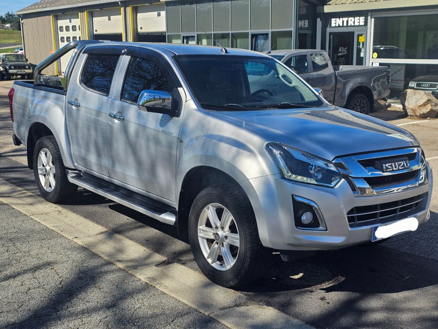 ISUZU D-MAX - II (3) DOUBLE CABINE QUASAR 4X4 (2017)