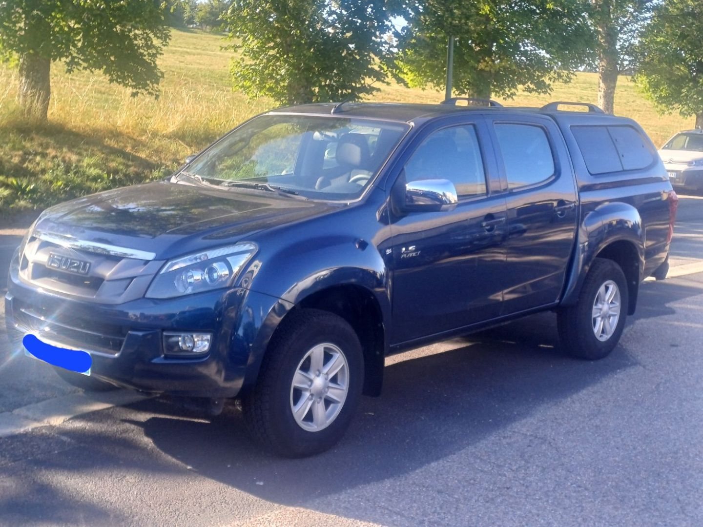 ISUZU D-MAX CREW - CREW CAB 2.5TDI 163CH PLANET BV6 (2013)