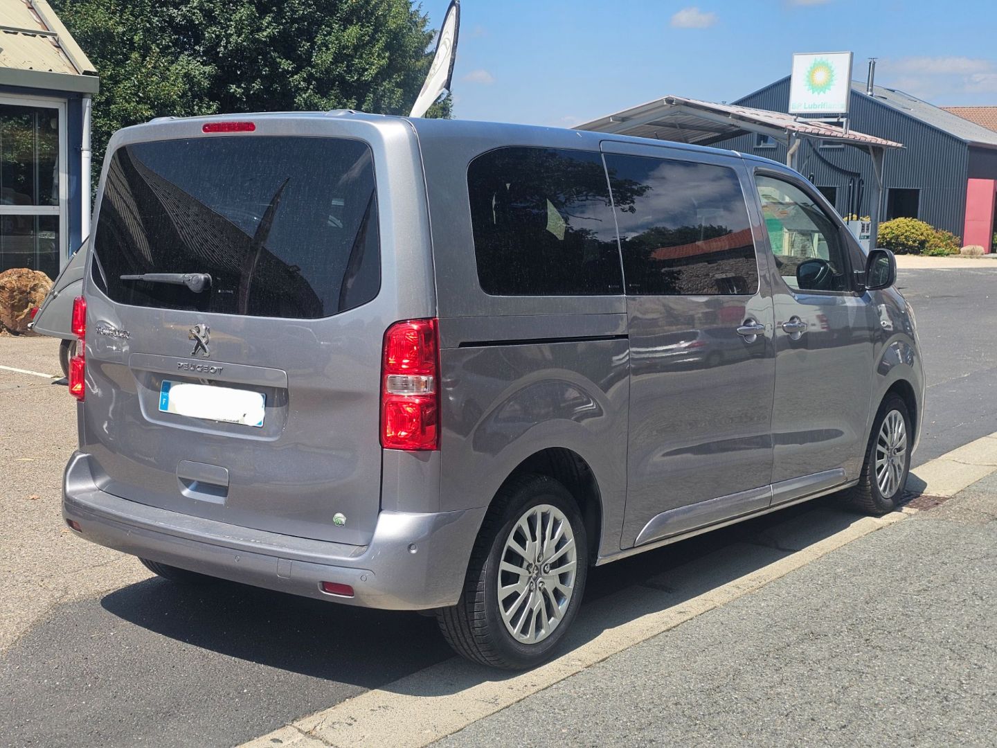 PEUGEOT TRAVELLER - 2.0 BLUEHDI 150 BV6 STANDARD BUSINESS 8PL