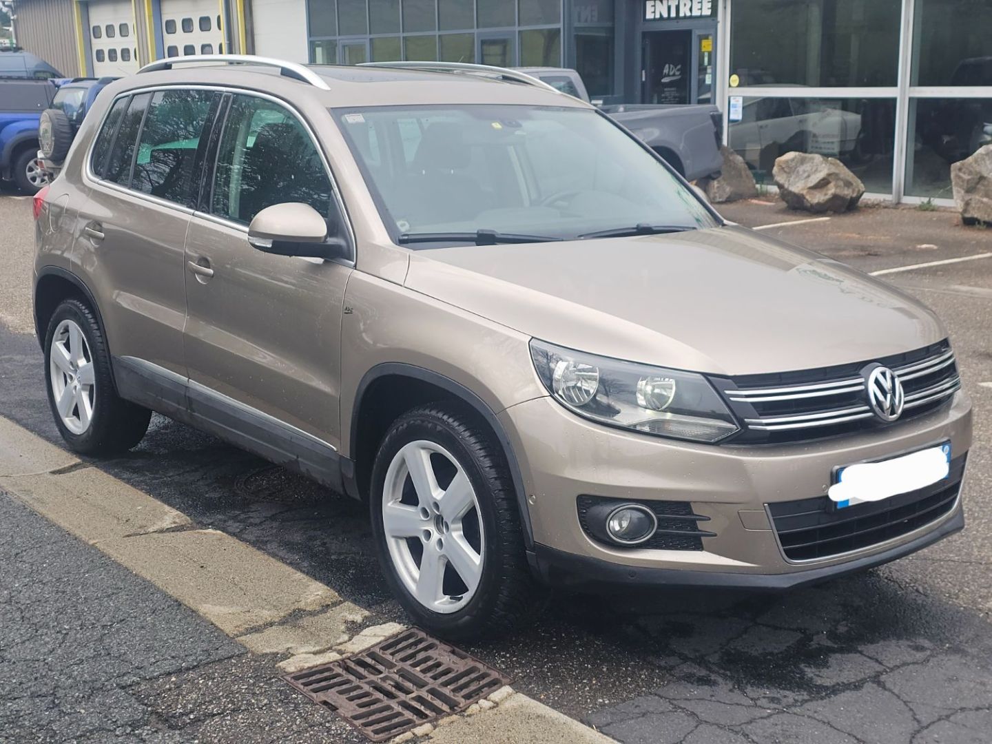 VOLKSWAGEN TIGUAN - (2) 2.0 TSI 210 SPORTLINE 4MOTION DSG7 4X4 (2012)