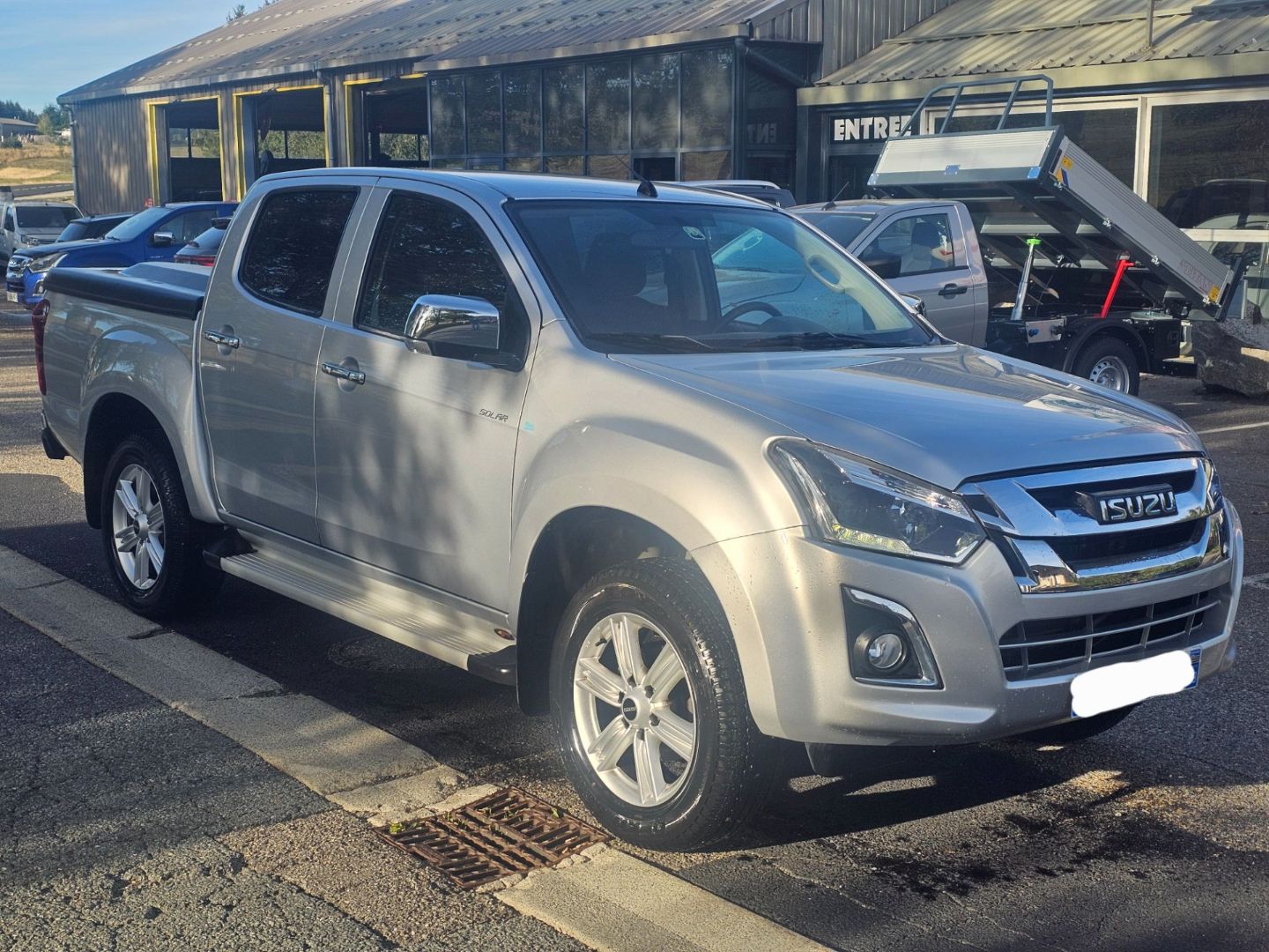 ISUZU D-MAX - II (3) DOUBLE CABINE SOLAR PLUS 4X4 1.9TDI A/T BVA (2017)