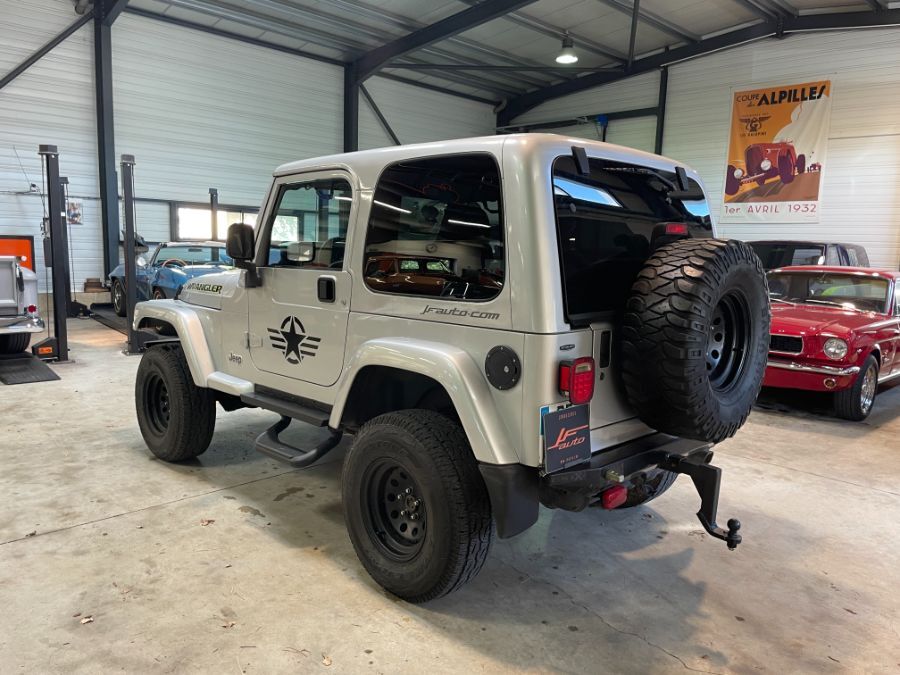 JEEP WRANGLER 4.0 L - 4.0 BVA HARD TOP