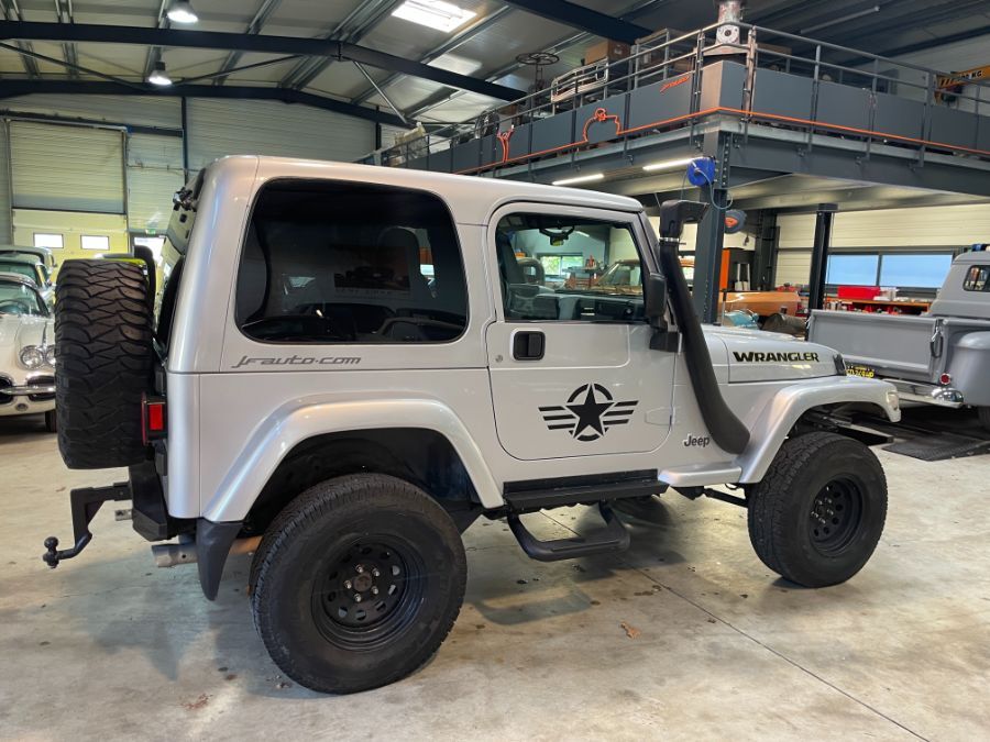 JEEP WRANGLER 4.0 L - 4.0 BVA HARD TOP