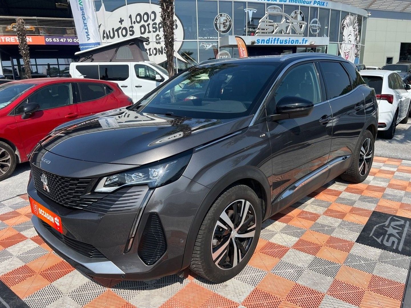 PEUGEOT 3008 BlueHDi 130 EAT8 GT Hayon Grip Control SC